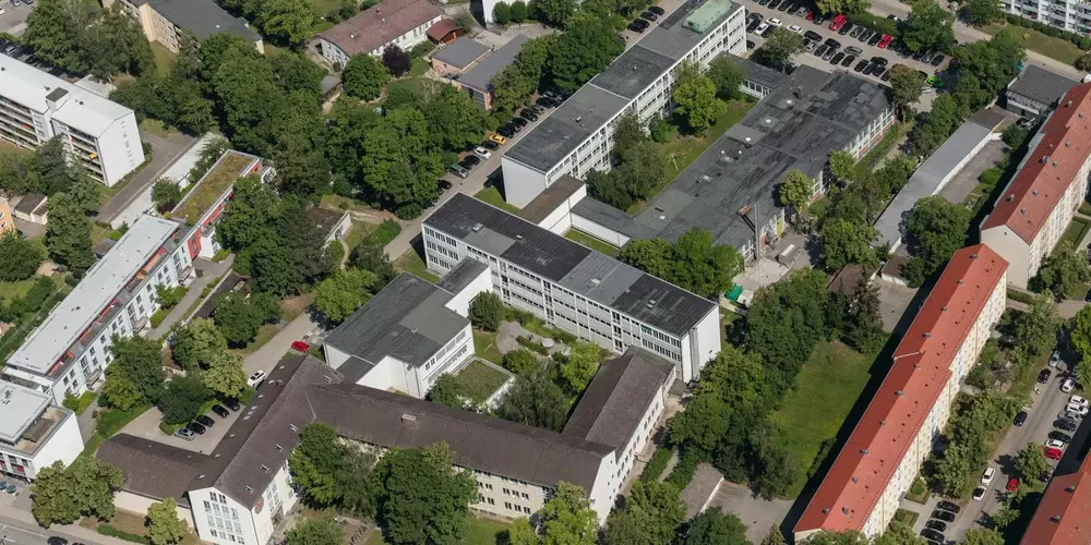 Ein Luftbild zeigt den Standort Prüfeningerstraße