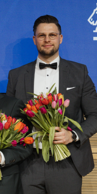 Die Preisträgerinnen und Preisträger des Pflegemanagement-Award 2026: v.l. Dorothea Sophie Baus, Sandra Postel, David García Méndez, Borislav Bacic Foto: Marten Ronneburg/Springer Medizin Verlag GmbH Die vier Preisträgerinnen und Preisträger des Pflegemanagement-Award 2026