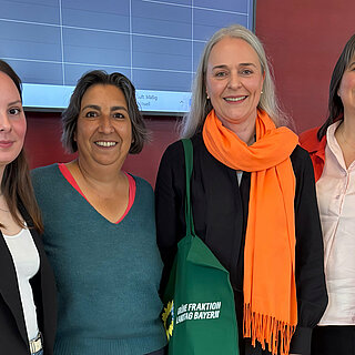Gülseren Demirel (MdL), Rabia Kökten, Martina Ortner und Claudia Köhler (MdL).
