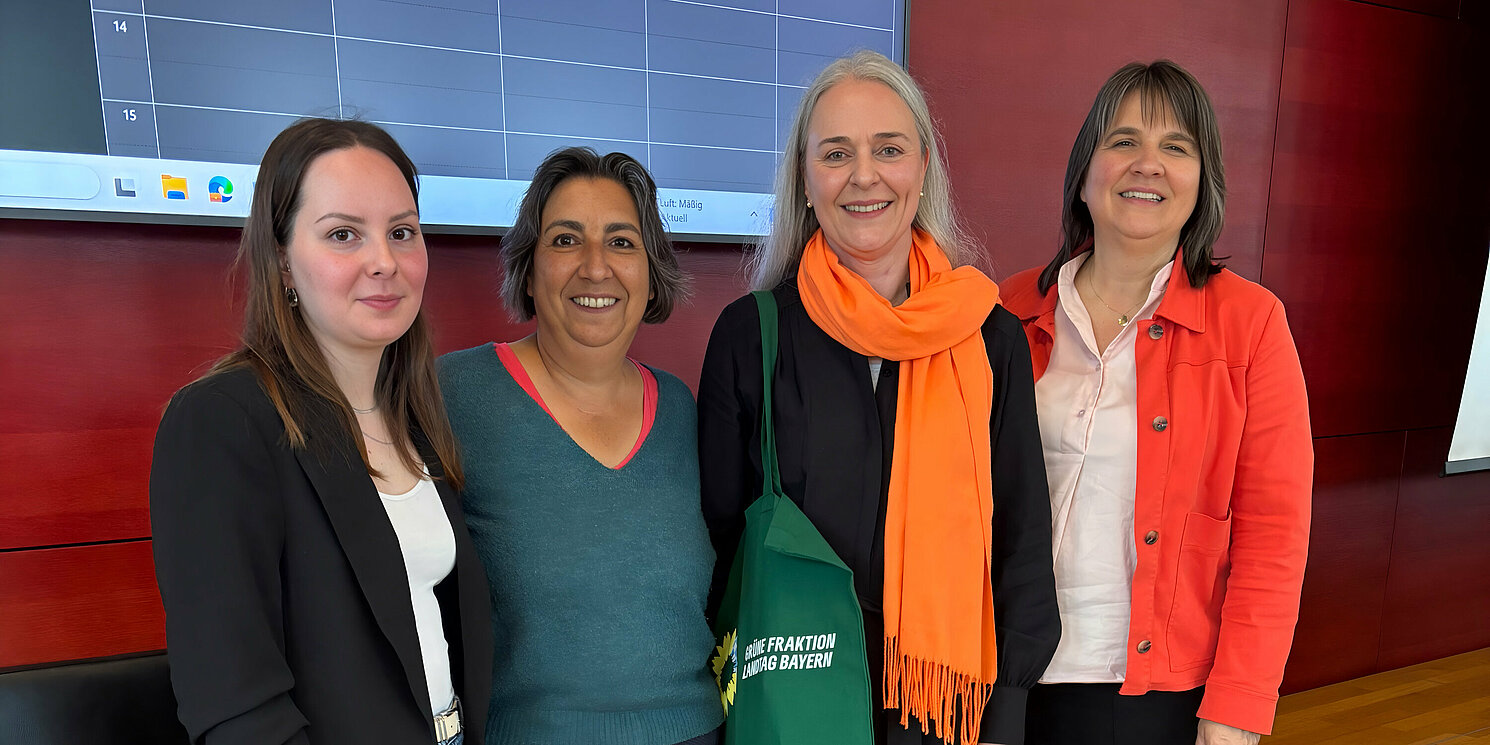 Gülseren Demirel (MdL), Rabia Kökten, Martina Ortner und Claudia Köhler (MdL).