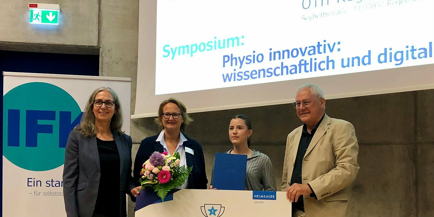 Preisträgerin Isabell Schwarz, zweite von rechts. Foto: Elke Schulze